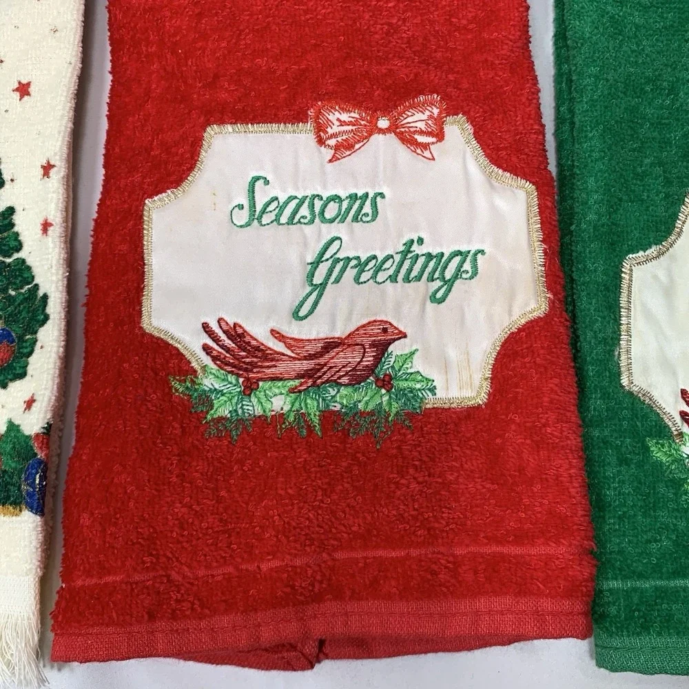 Cannon Christmas Handtowels Vintage Holiday USA made Red Green Set of 3-1 is NEW